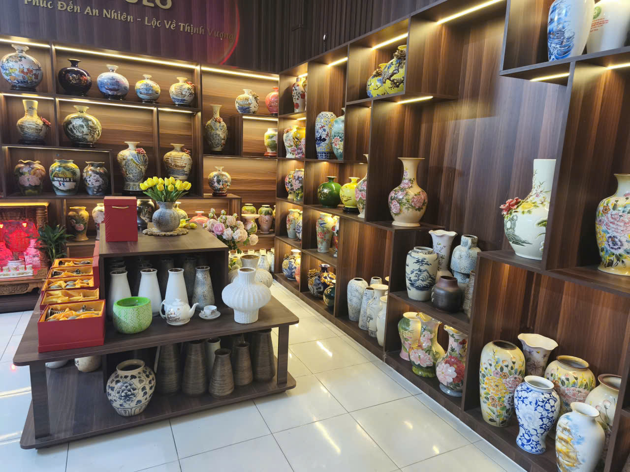Nơi Bán Bình Cắm Hoa Đẹp Tại Tphcm