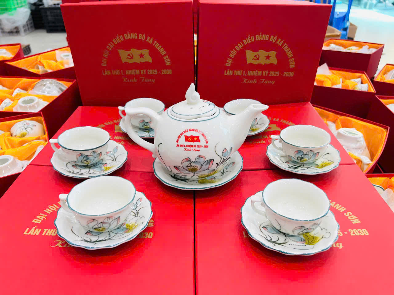 Bộ ấm trà quà tặng Gốm Sứ Fulo