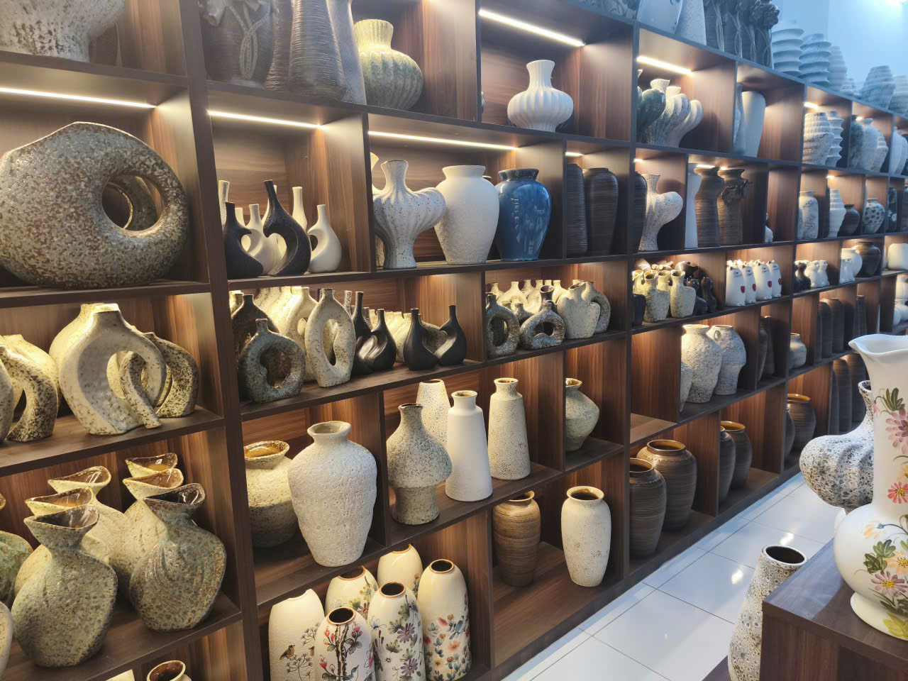 cửa hàng bán bnhf cắm hoa đẹp tại tphcm