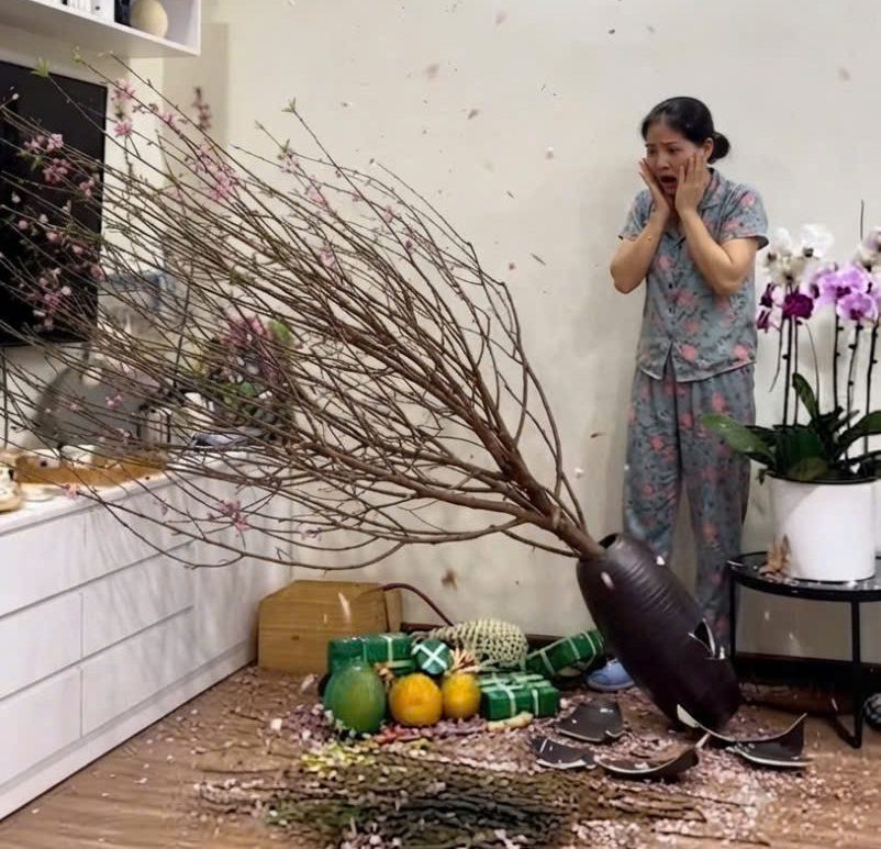 Cách chọn bình cỡ lớn cắm cành cho phù hợp